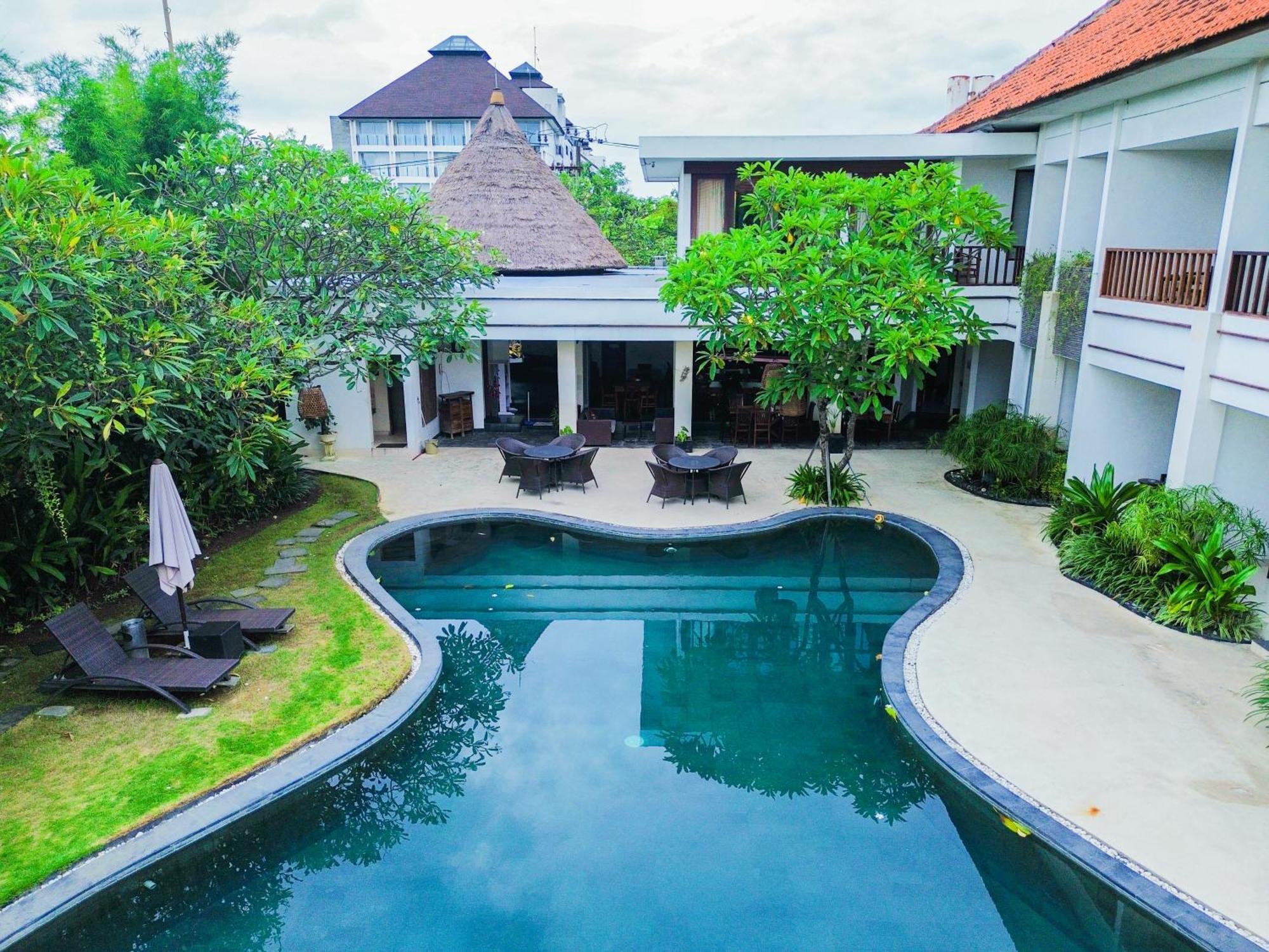 Villa Diana Bali 16 Bedrooms Seminyak  Bagian luar foto