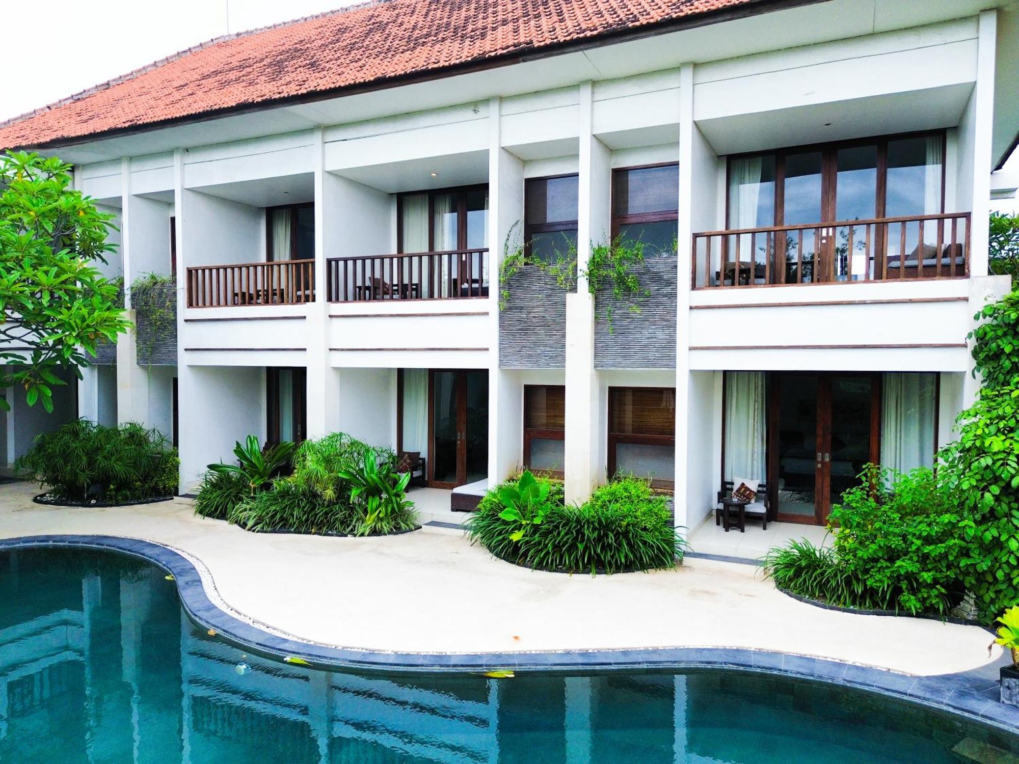 Villa Diana Bali 16 Bedrooms Seminyak  Bagian luar foto