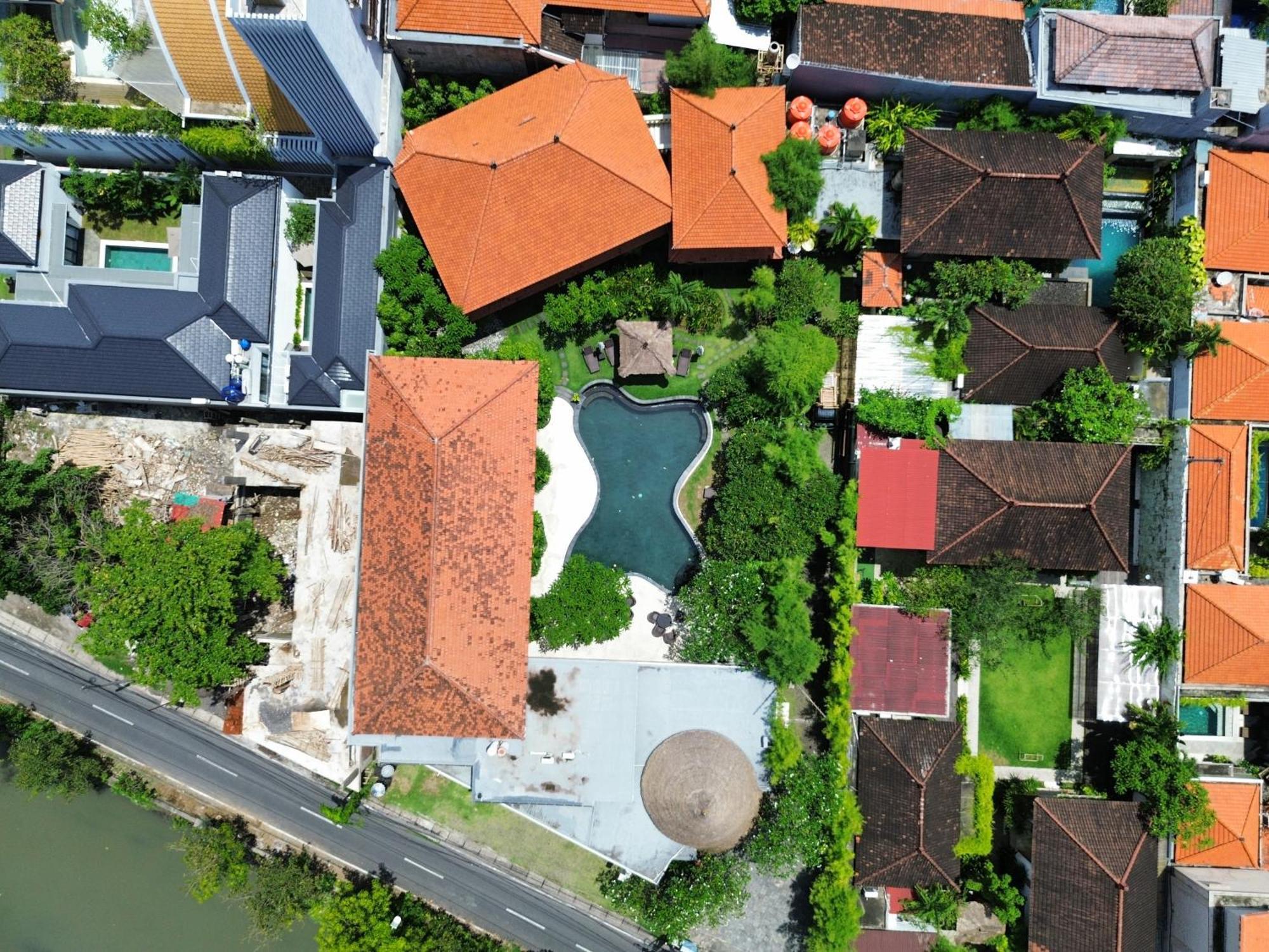 Villa Diana Bali 16 Bedrooms Seminyak  Bagian luar foto