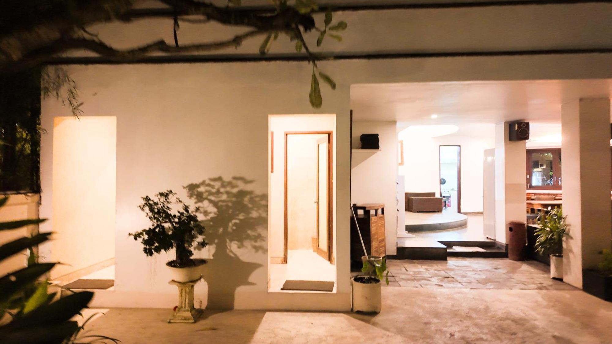 Villa Diana Bali 16 Bedrooms Seminyak  Bagian luar foto