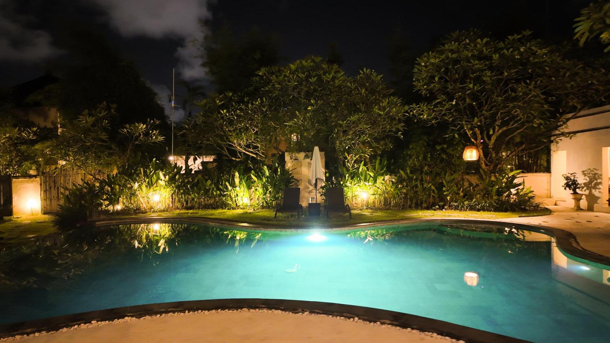 Villa Diana Bali 16 Bedrooms Seminyak  Bagian luar foto