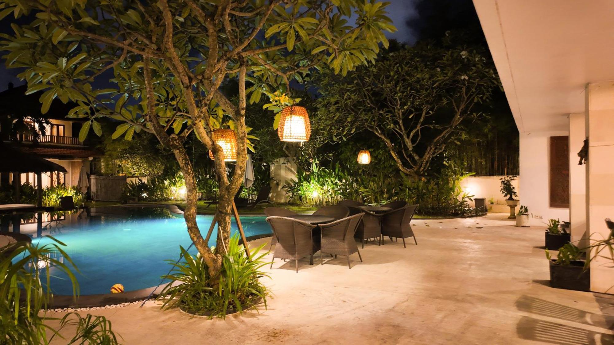Villa Diana Bali 16 Bedrooms Seminyak  Bagian luar foto