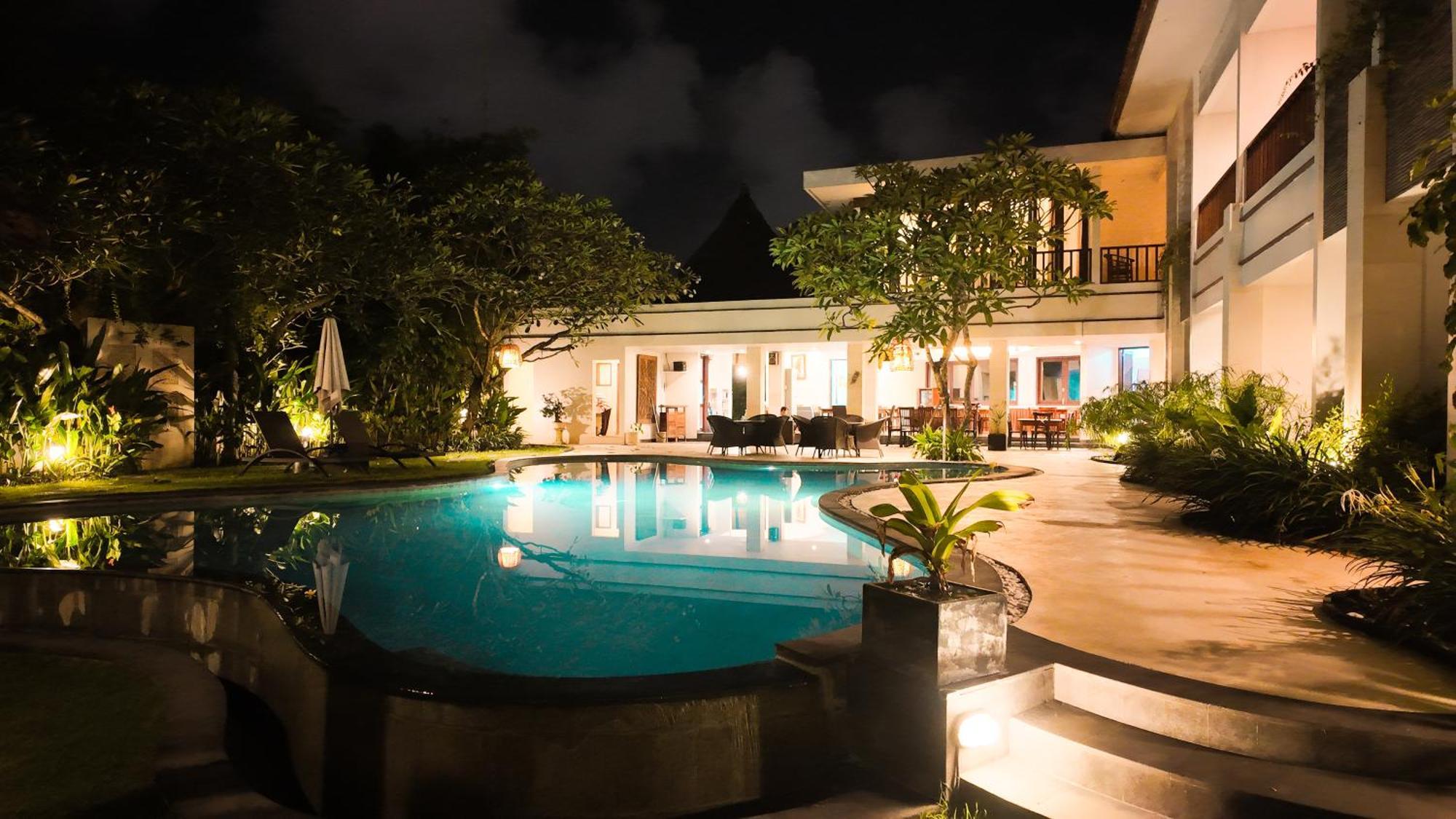 Villa Diana Bali 16 Bedrooms Seminyak  Bagian luar foto