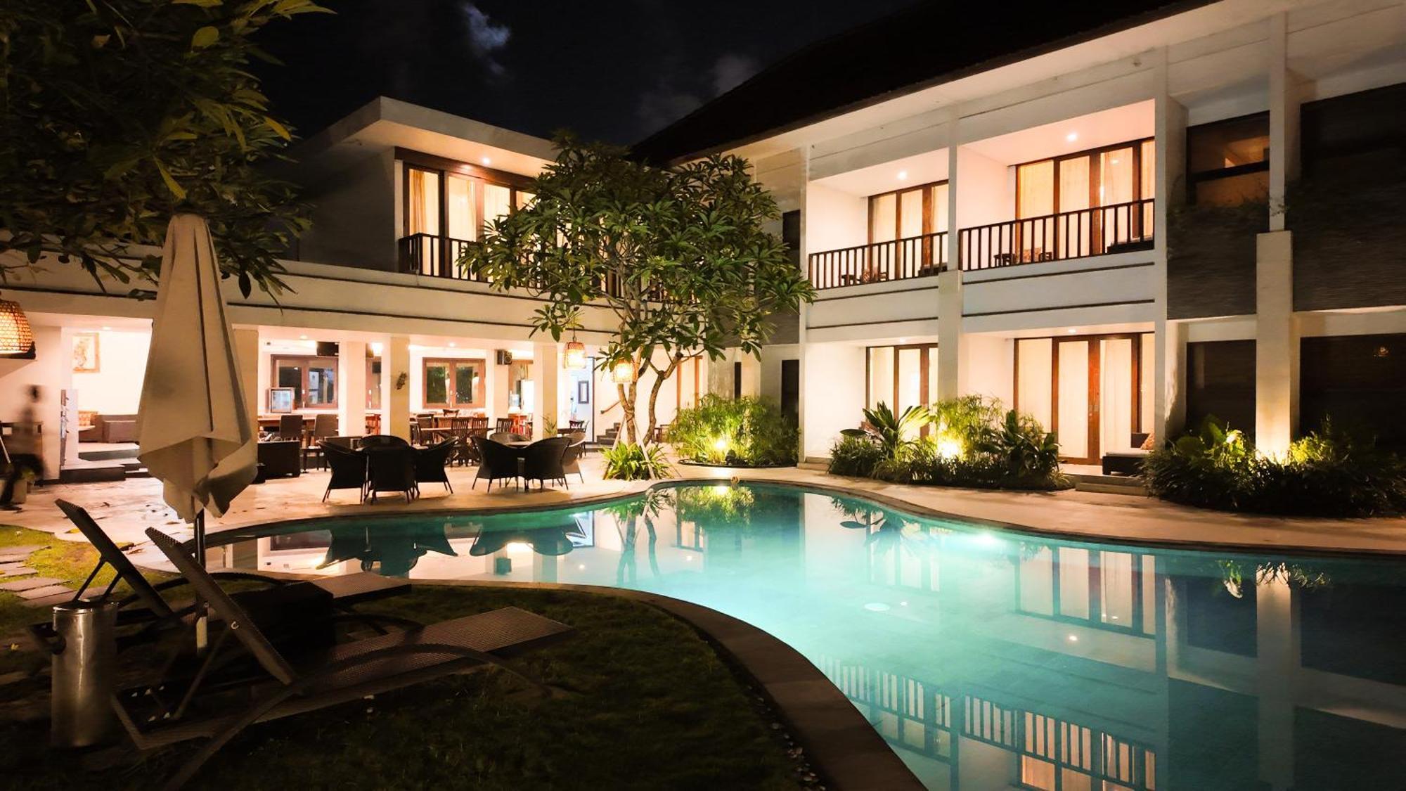 Villa Diana Bali 16 Bedrooms Seminyak  Bagian luar foto