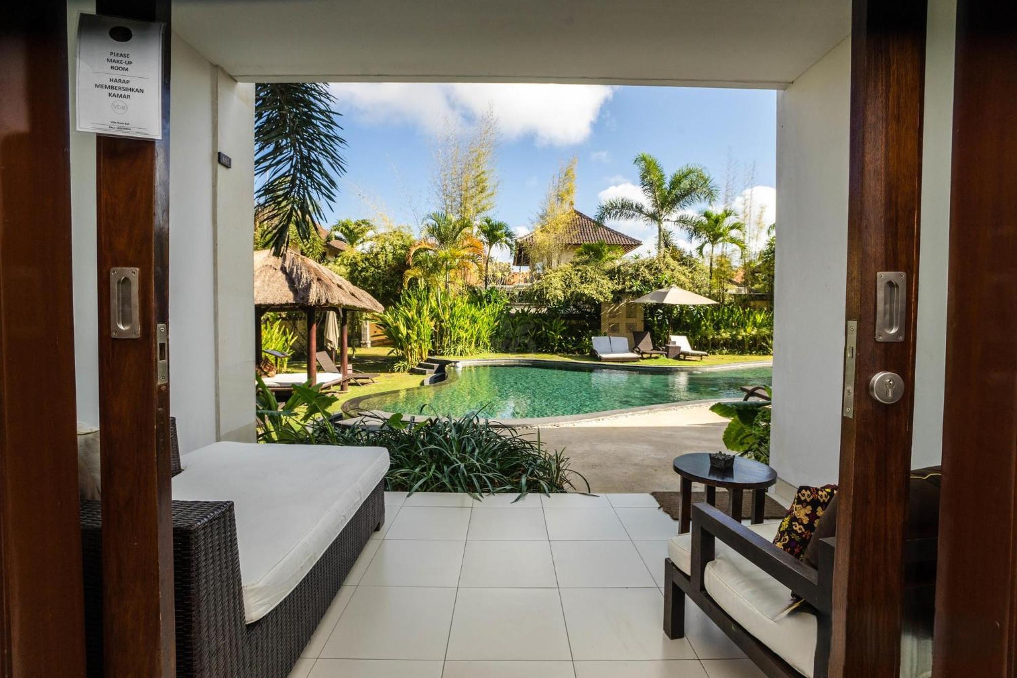 Villa Diana Bali 16 Bedrooms Seminyak  Bagian luar foto