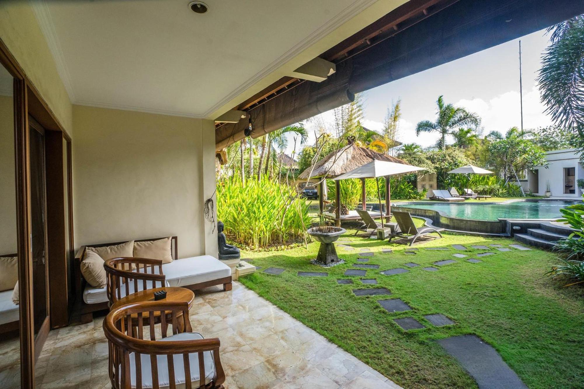 Villa Diana Bali 16 Bedrooms Seminyak  Bagian luar foto