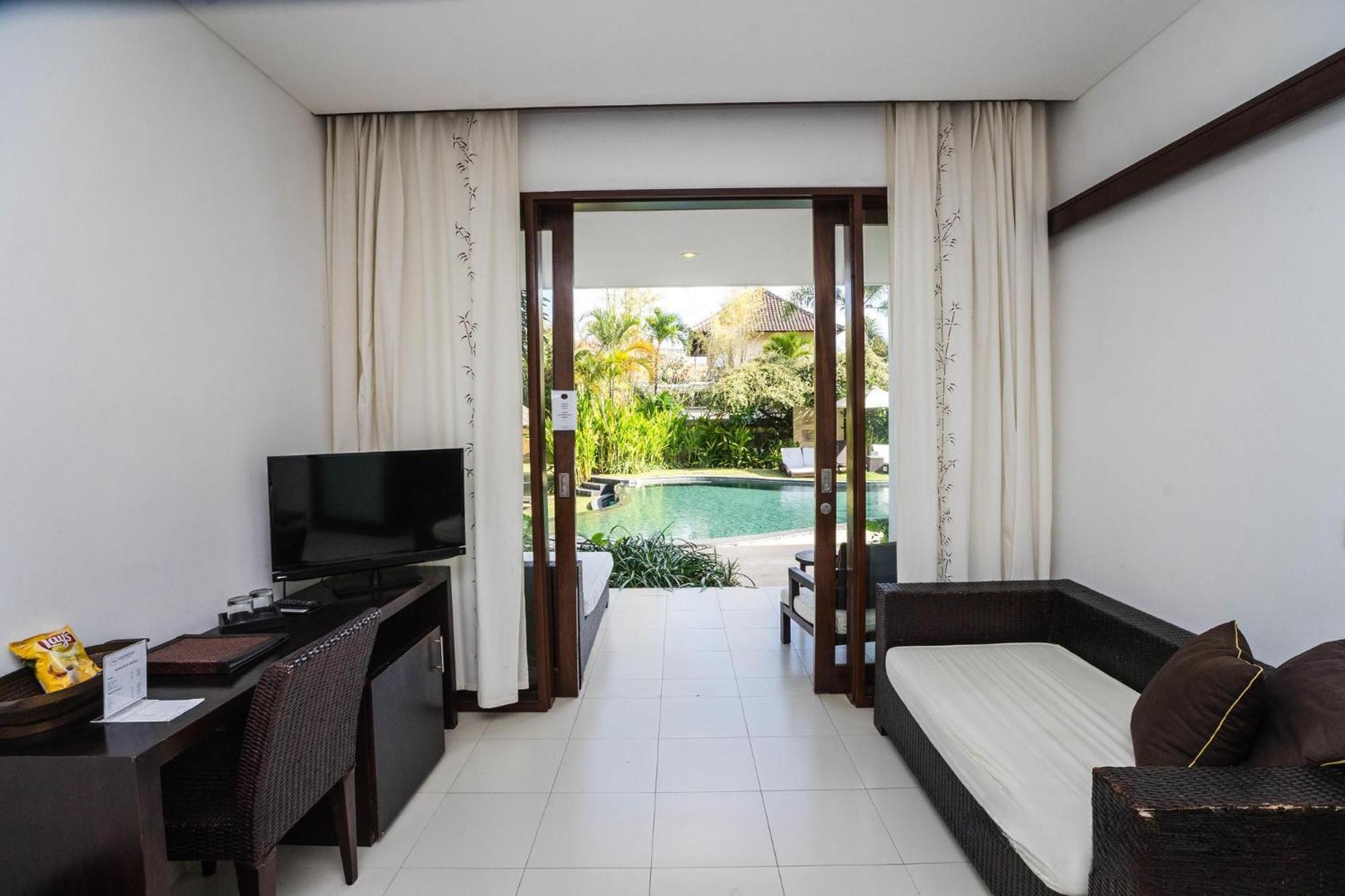 Villa Diana Bali 16 Bedrooms Seminyak  Bagian luar foto