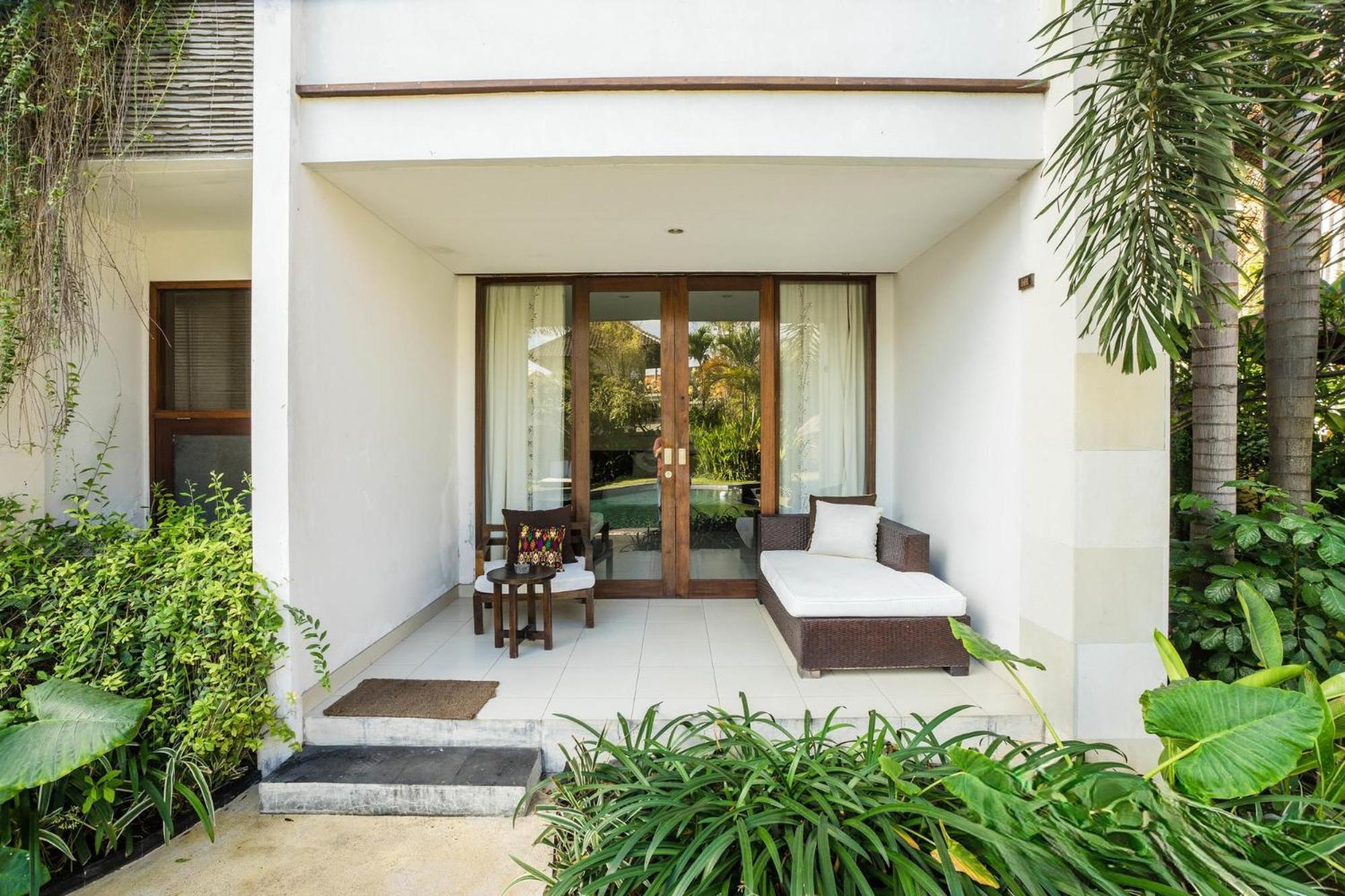 Villa Diana Bali 16 Bedrooms Seminyak  Bagian luar foto