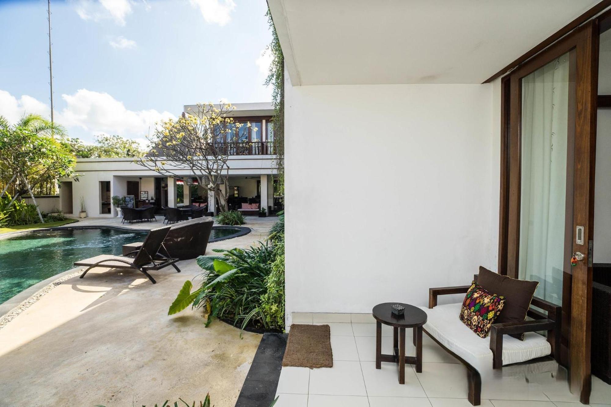 Villa Diana Bali 16 Bedrooms Seminyak  Bagian luar foto
